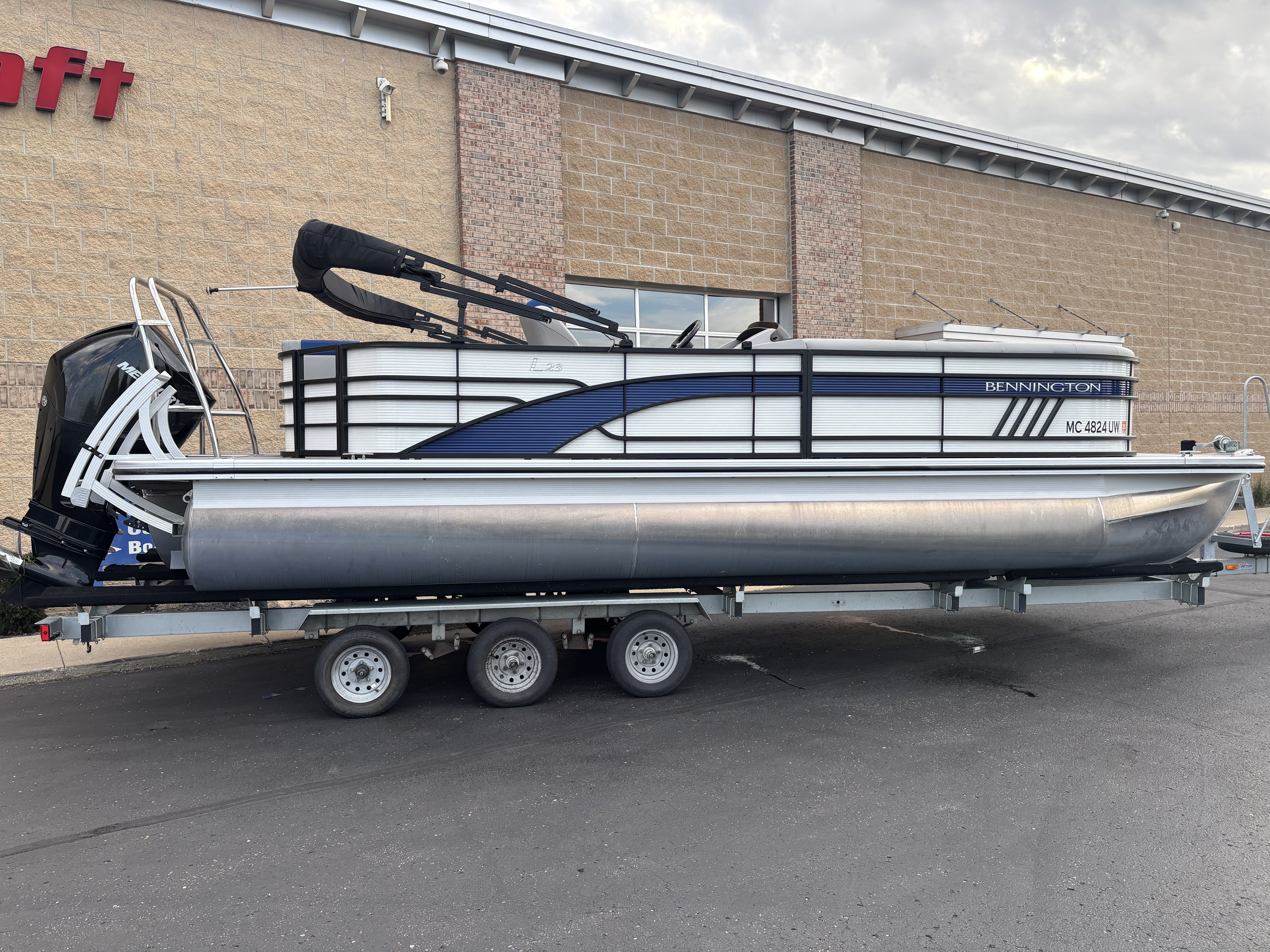 2022 Bennington L23 in hudsonville MI