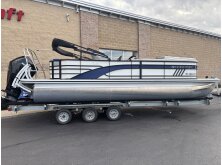 Bennington 23 M Fastback Review image