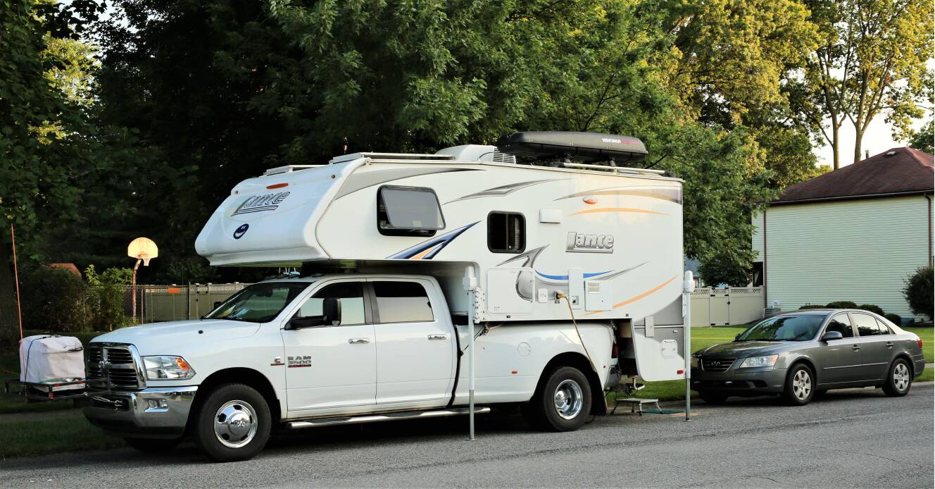 A photo of this 2013 Lance 1050S