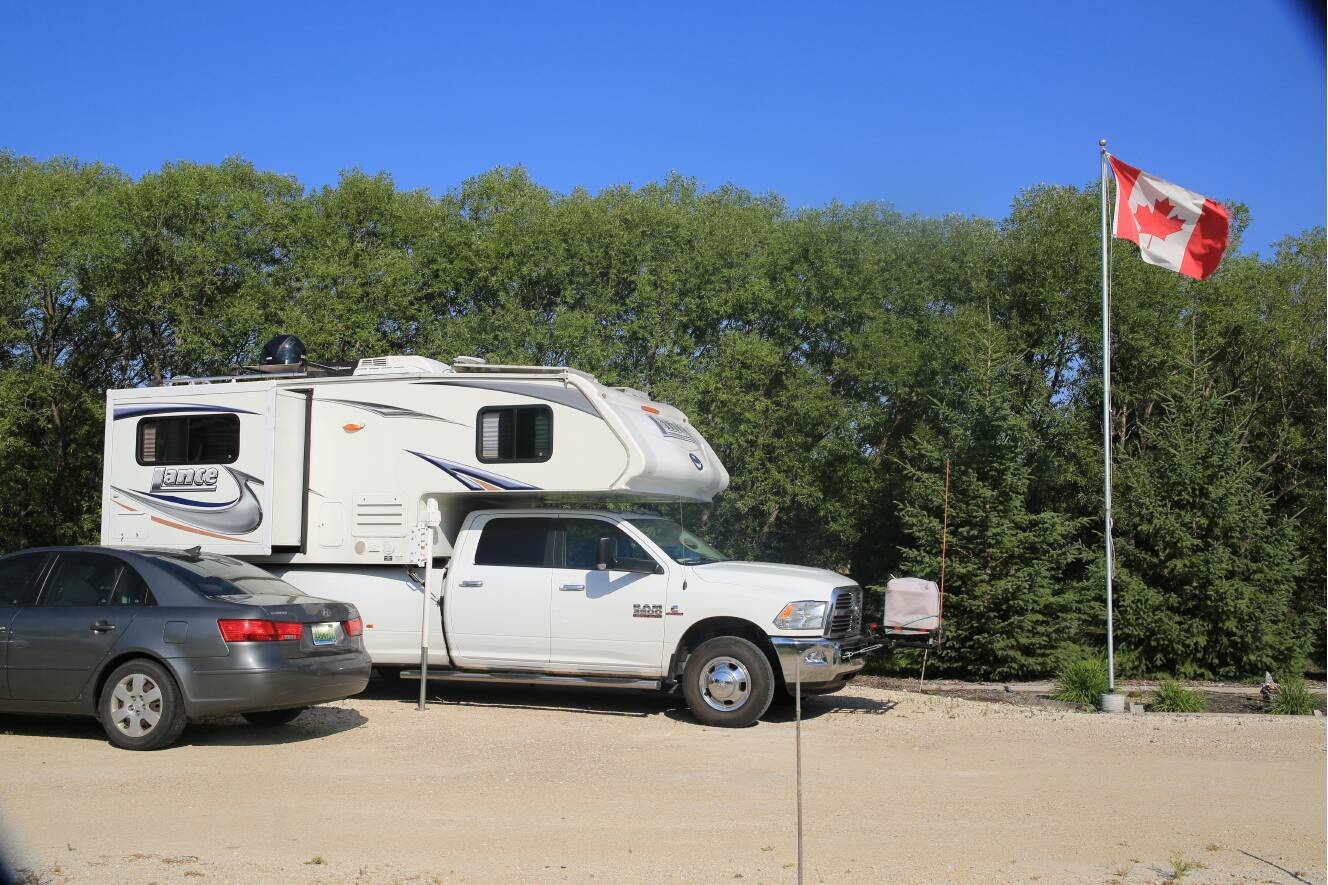 A photo of this 2013 Lance 1050S