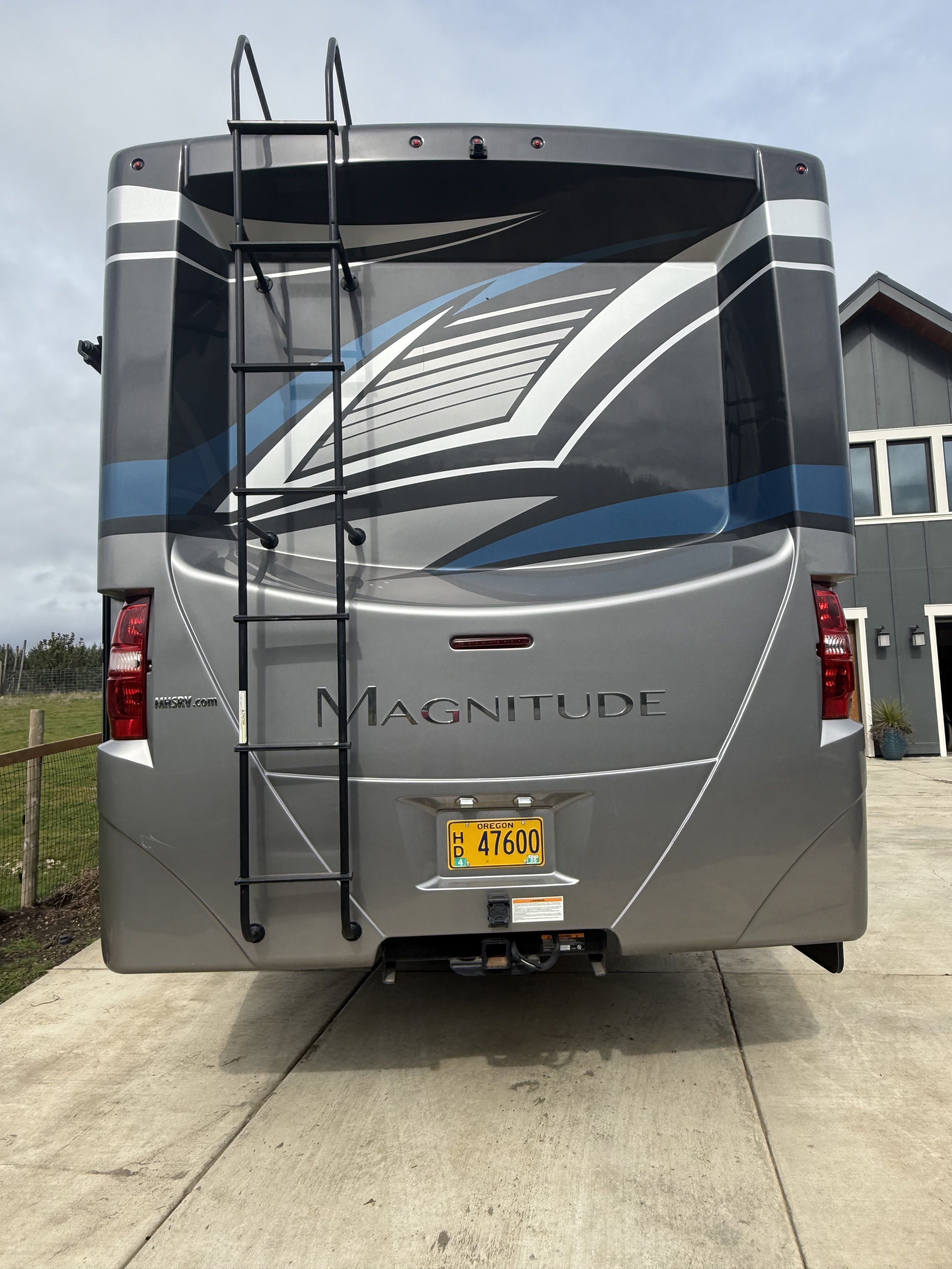 2022 Thor Motor Coach MAGNITUDE SUPER C BT36 in cornilus OR