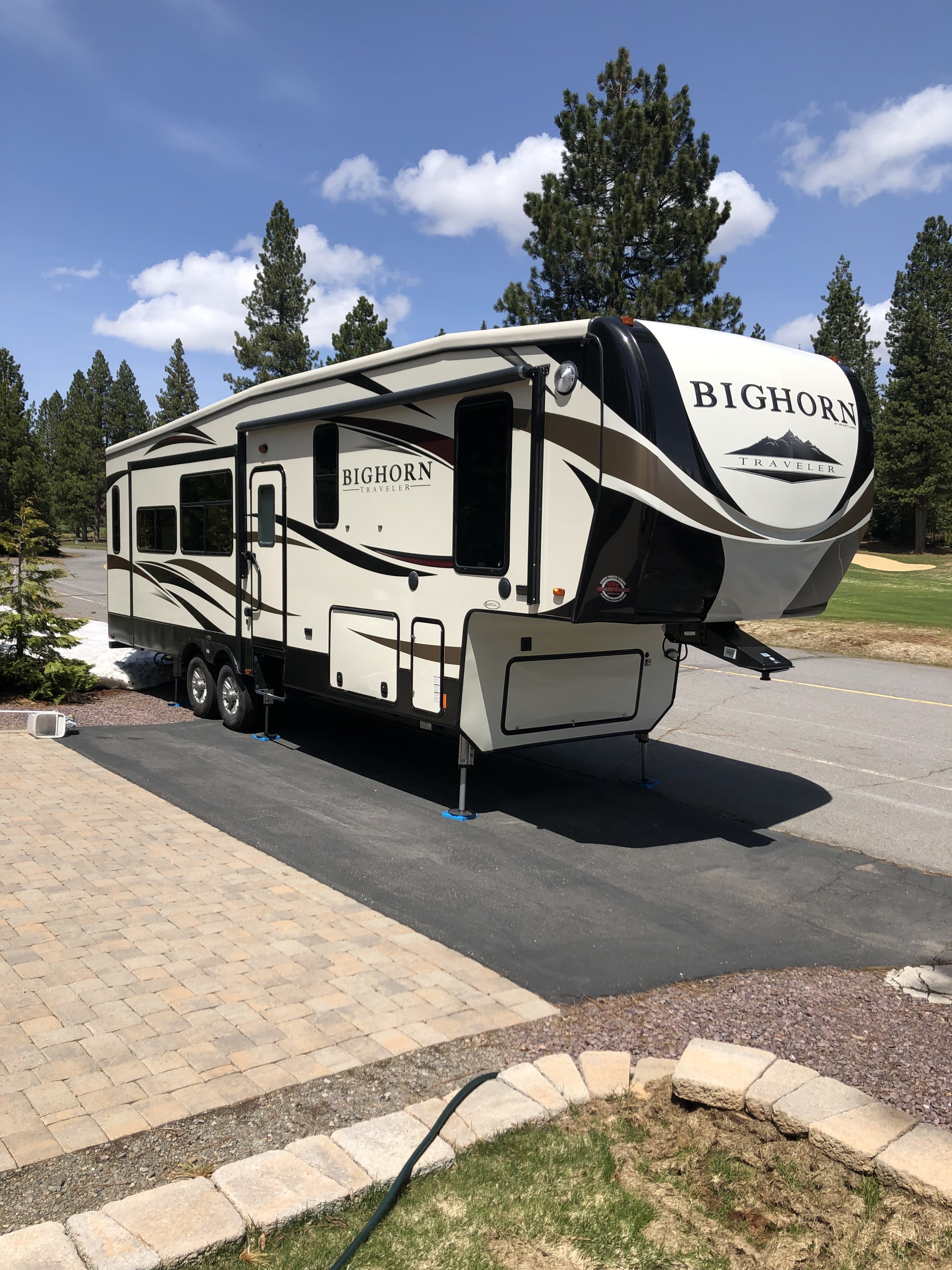 2017 Heartland BIGHORN TRAVELER 32RS RV