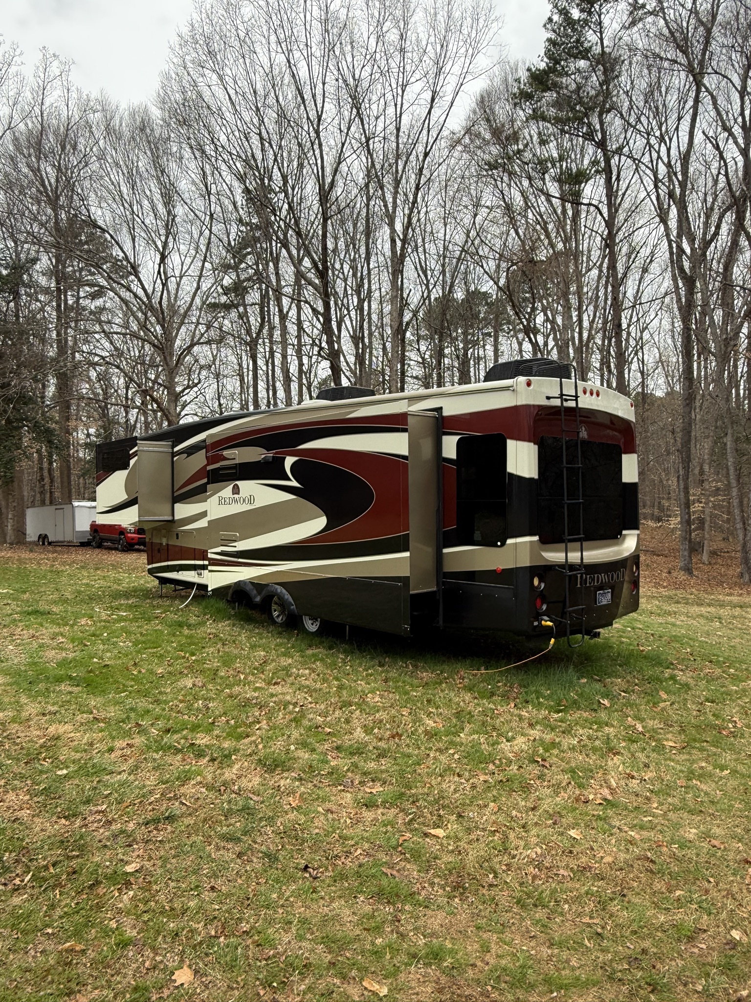2013 Thor Motor Coach REDWOOD 36FB in raleigh NC