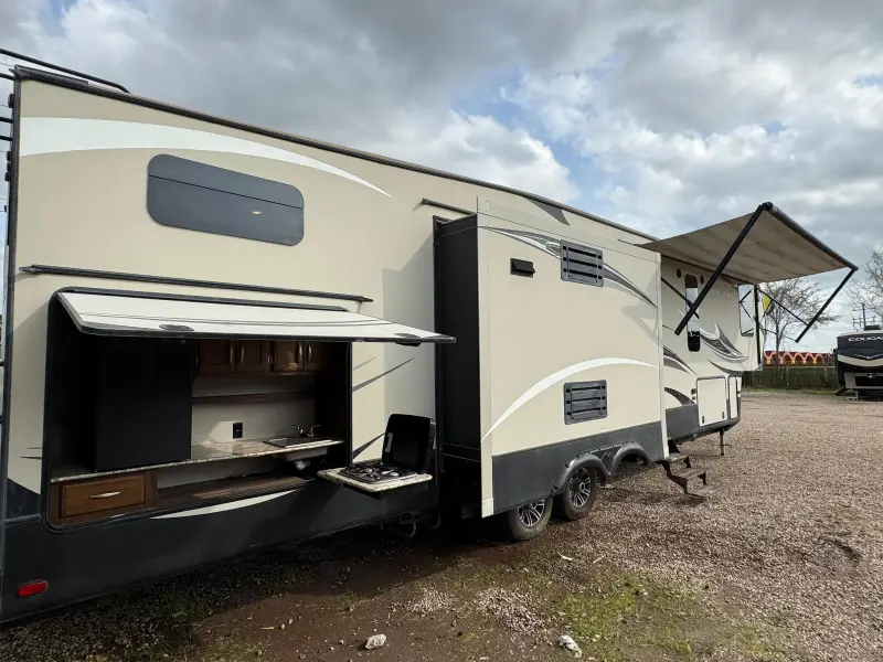 2016 KEYSTONE MONTANA HIGH COUNTRY 340BH