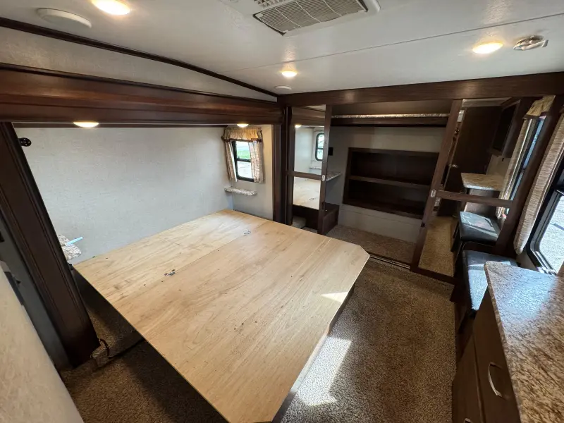 2016 KEYSTONE MONTANA HIGH COUNTRY 340BH