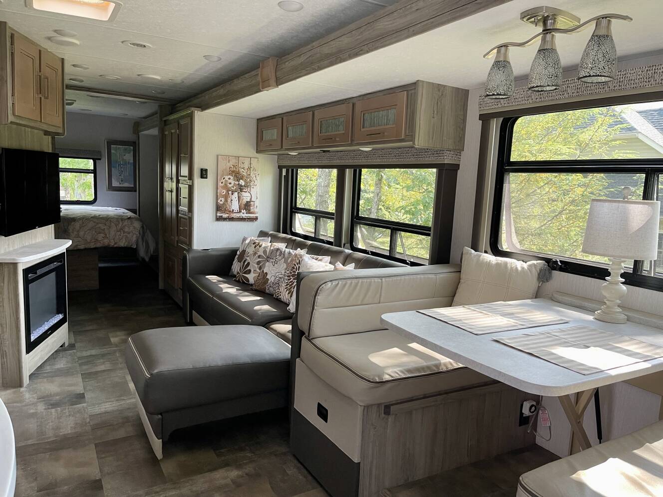 A photo of this 2020 Coachmen MIRADA 32SS