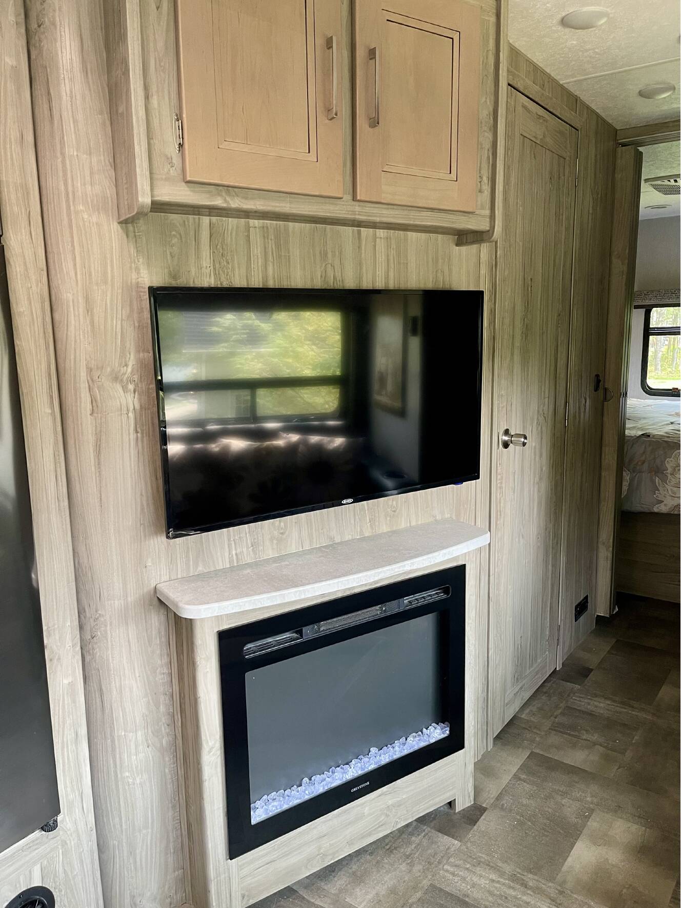 A photo of this 2020 Coachmen MIRADA 32SS