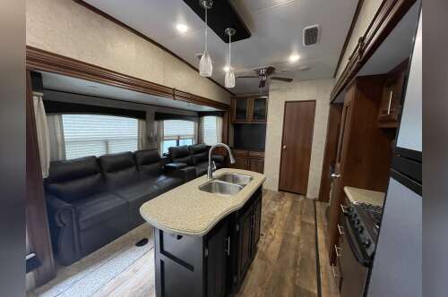 2017 Jayco EAGLE 325BHQS in westbrook CT
