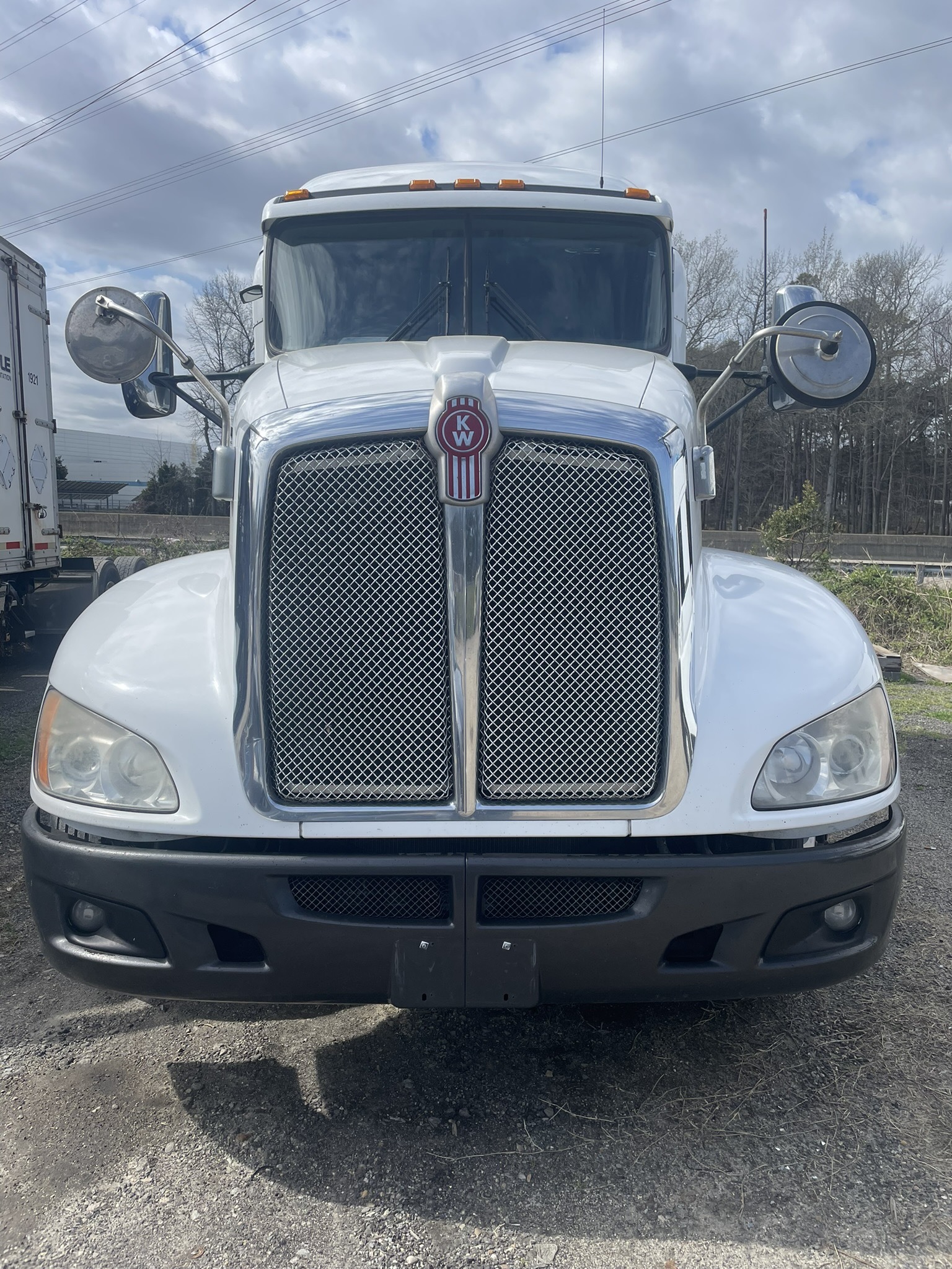 2012 KENWORTH T660 in Newport News, VA