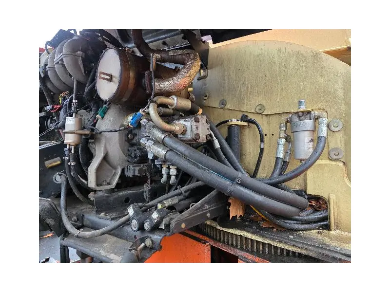 2005 JLG 600S