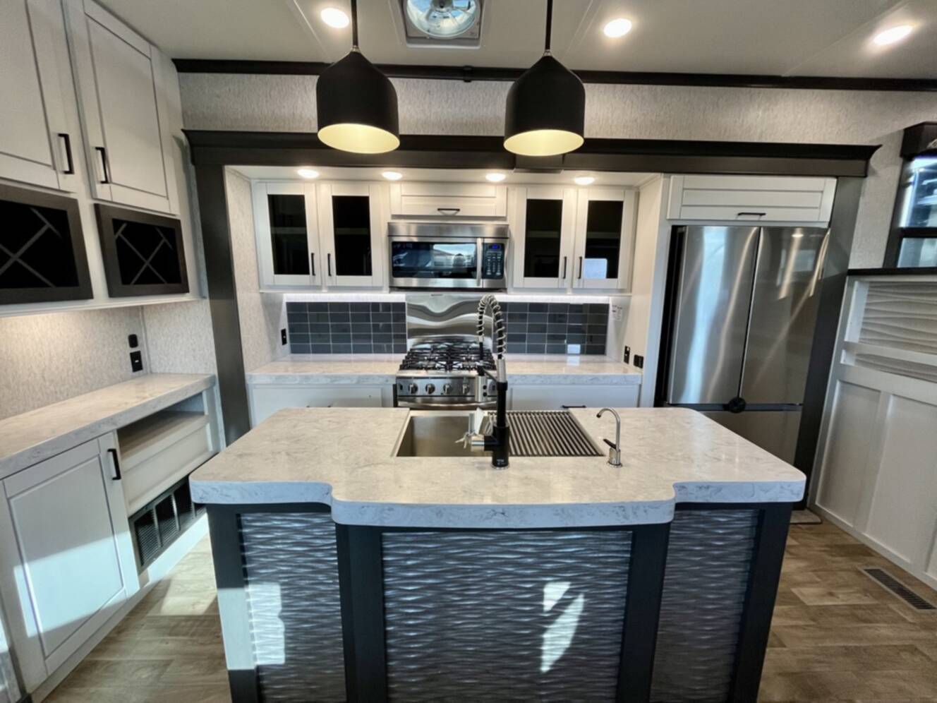 A photo of this 2024 Redwood REDWOOD RW4200FL
