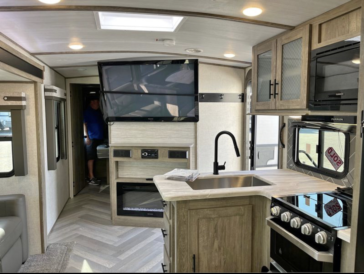 2021 Forest River WILDWOOD HERITAGE GLEN 314BUD RV