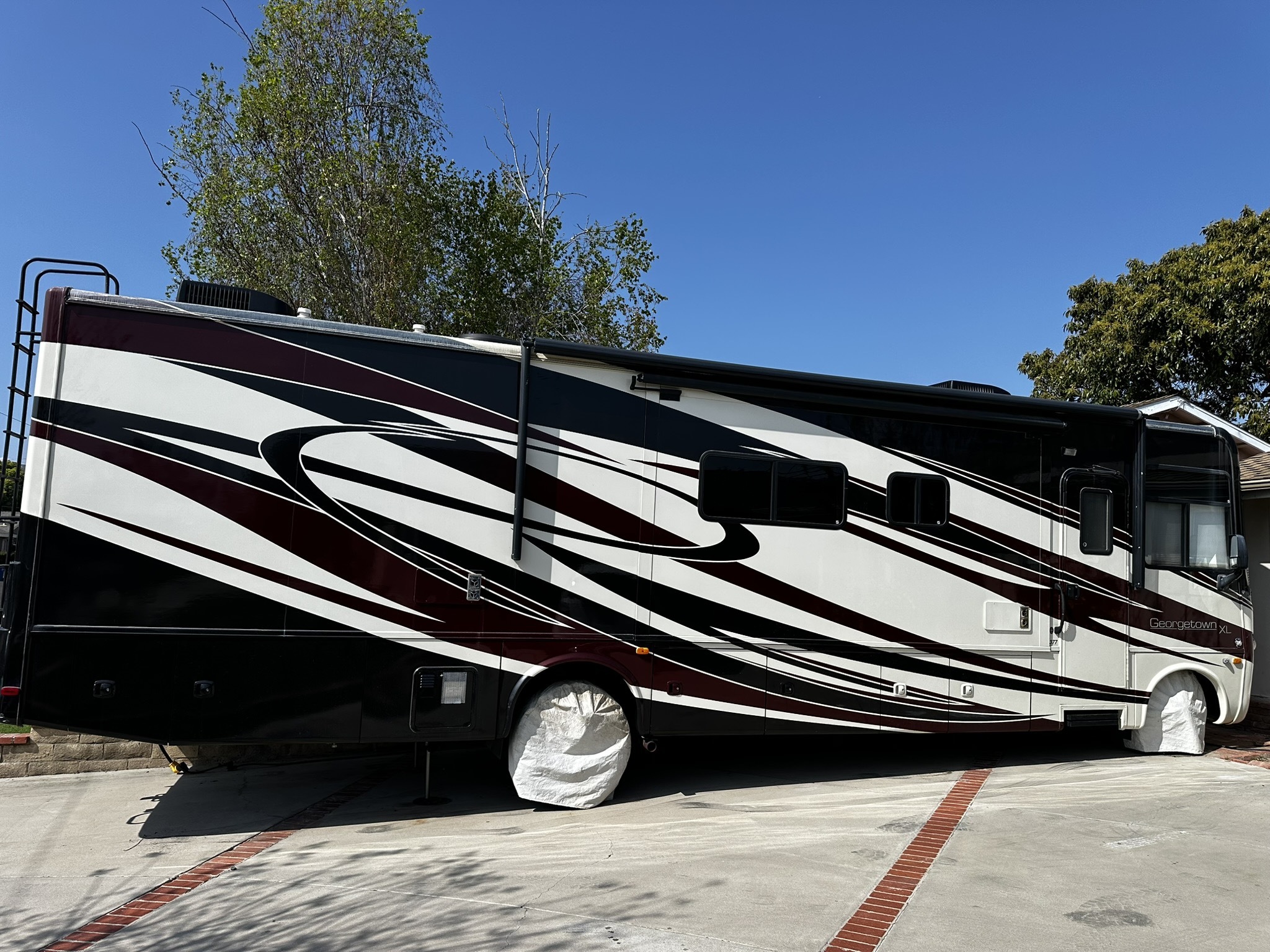 2013 Forest River GEORGETOWN XL 377TS RV