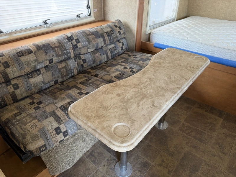 2011 HEARTLAND EDGE M18