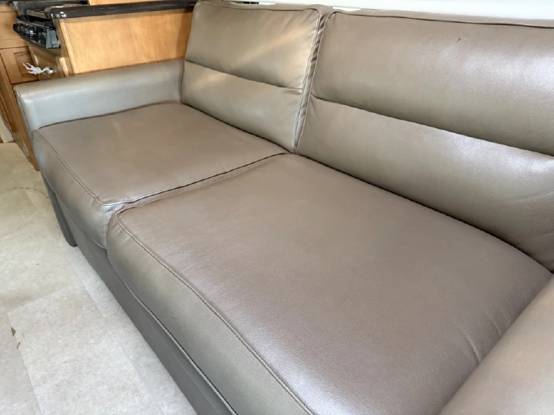 2015 WINNEBAGO 30J