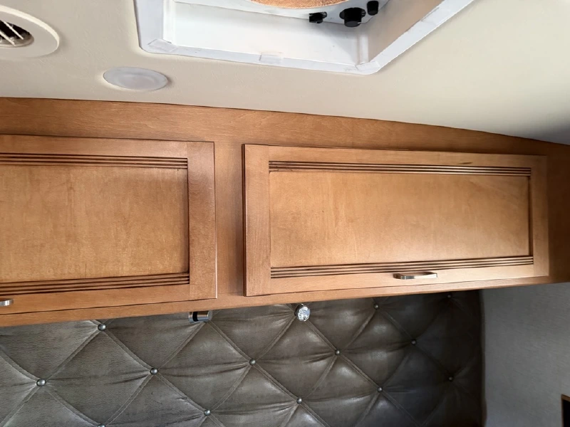 2015 WINNEBAGO 30J