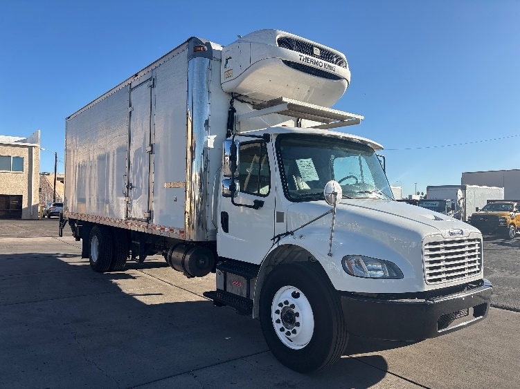 2020 FREIGHTLINER BUSINESS CLASS M2 106 in Phoenix, AZ