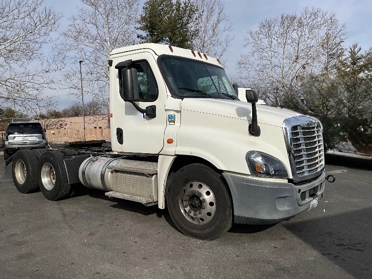 2019 FREIGHTLINER CASCADIA 125 in Capitol Heights, MD
