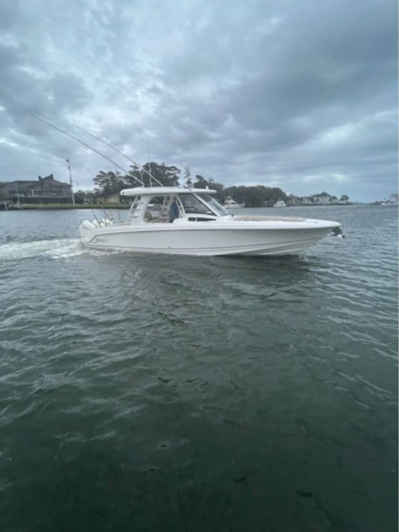 A photo of this 2024 Boston Whaler 350 Realm