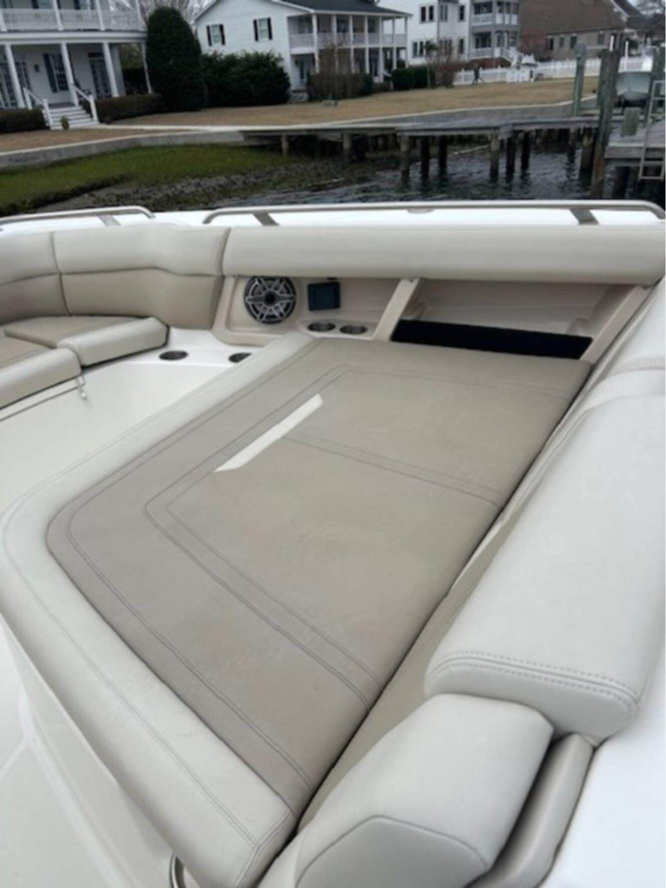 A photo of this 2024 Boston Whaler 350 Realm