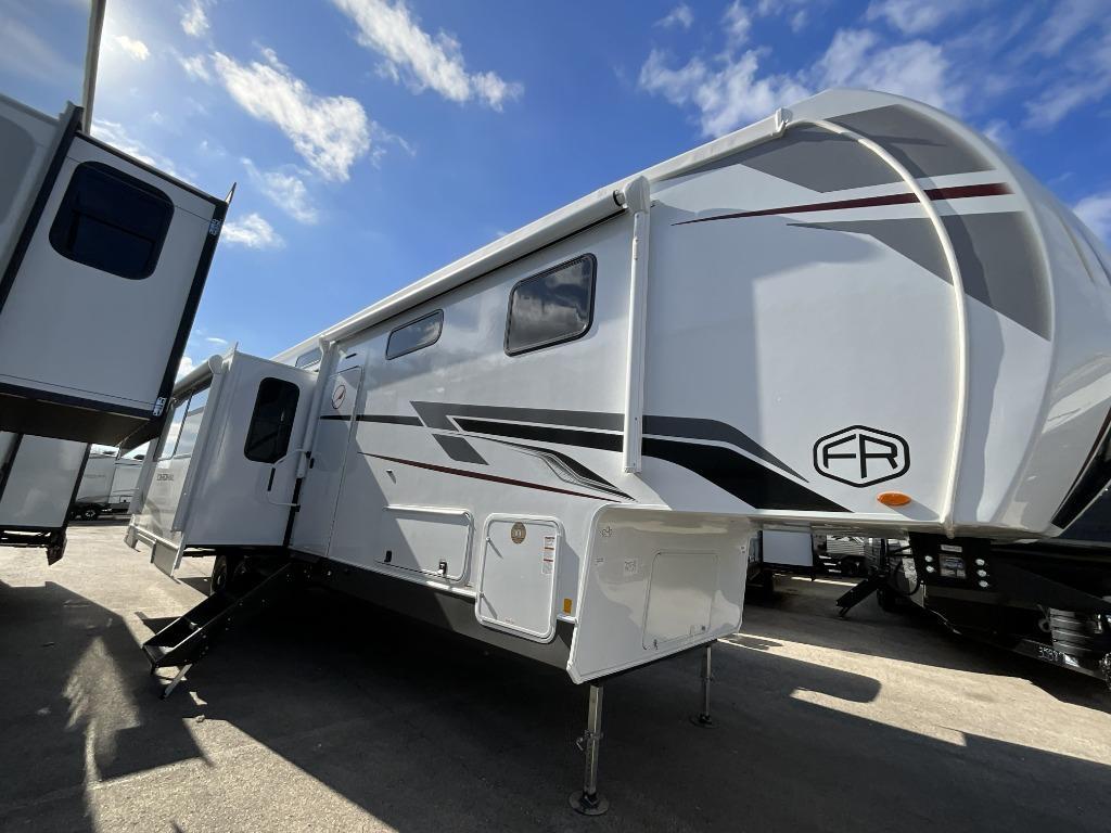 2026 Forest River Rv Cardinal 402BEDS in san antonio TX