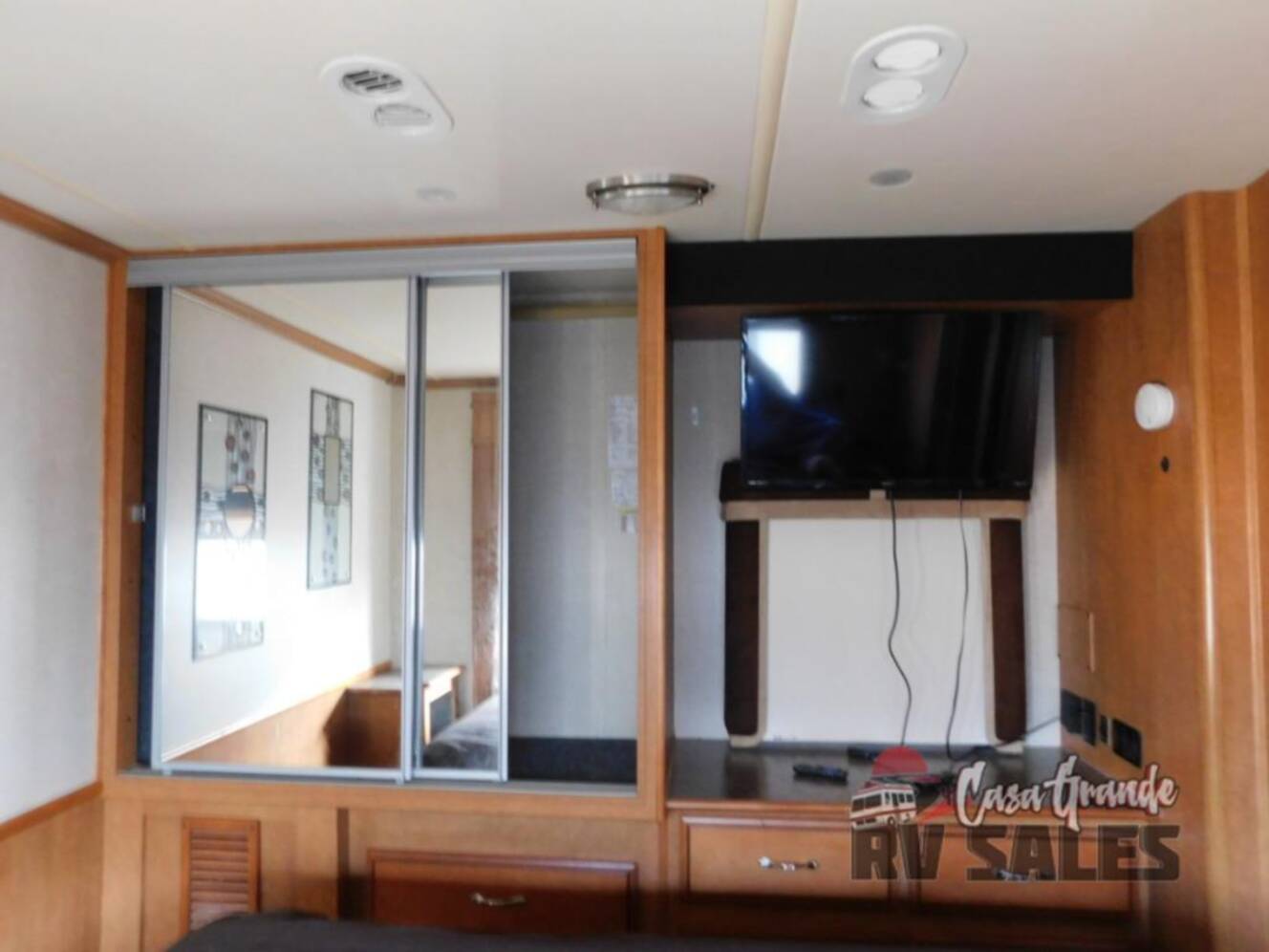 A photo of this 2011 Fleetwood Rv Southwind 35J