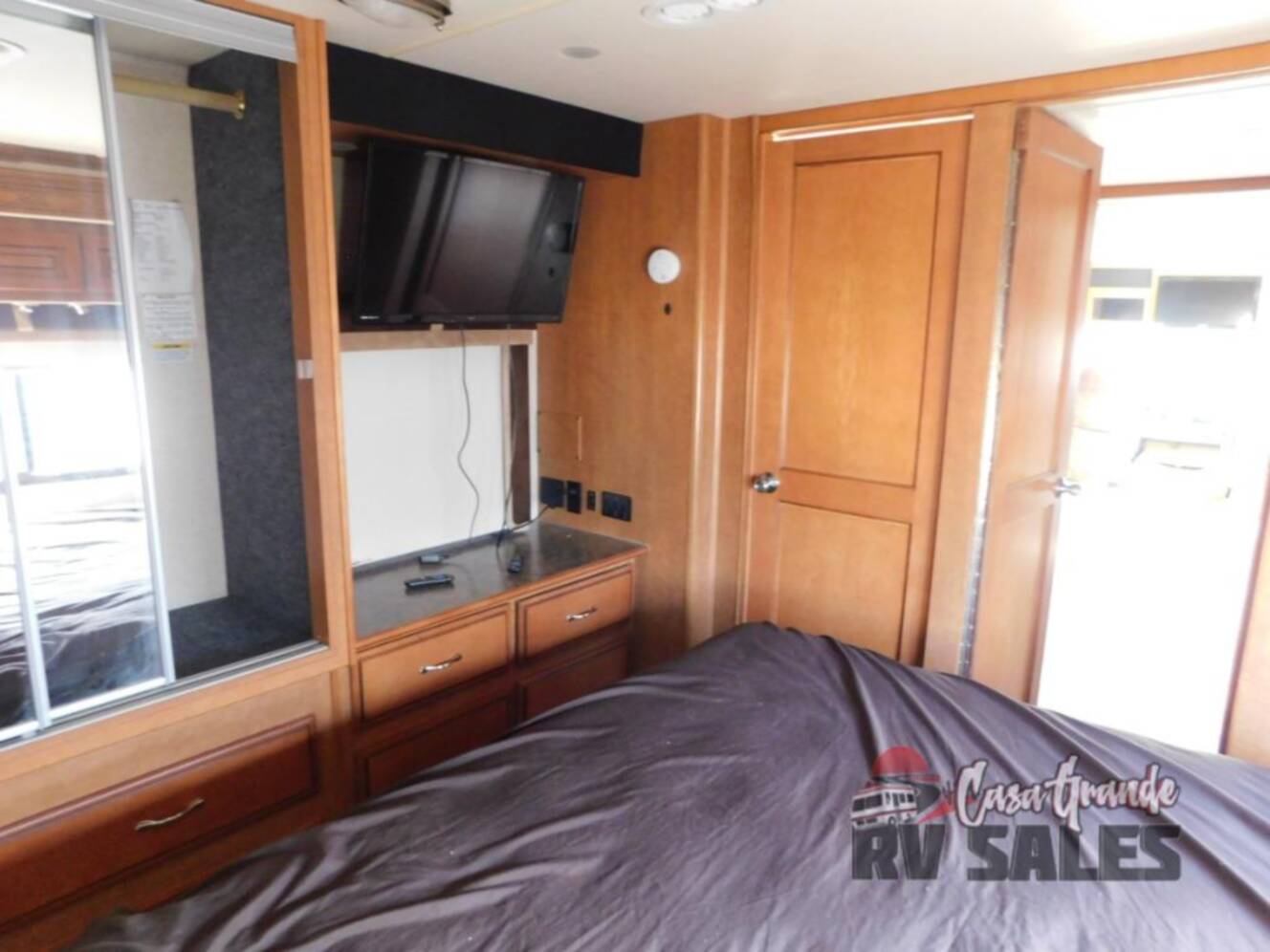 A photo of this 2011 Fleetwood Rv Southwind 35J