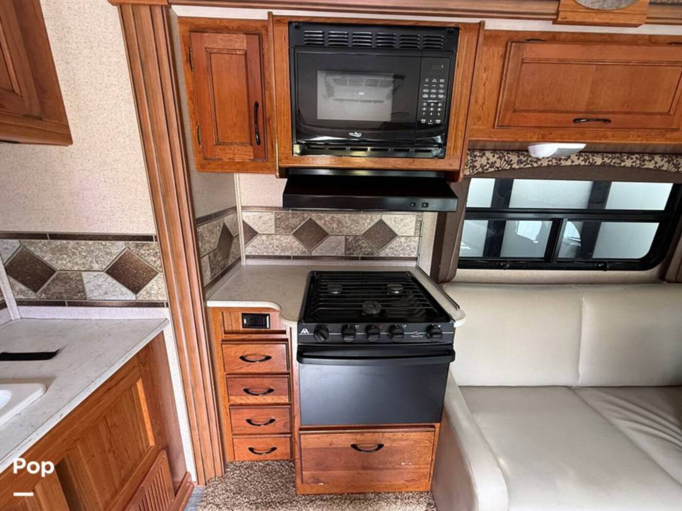 A photo of this 2016 Jayco Redhawk 31XL