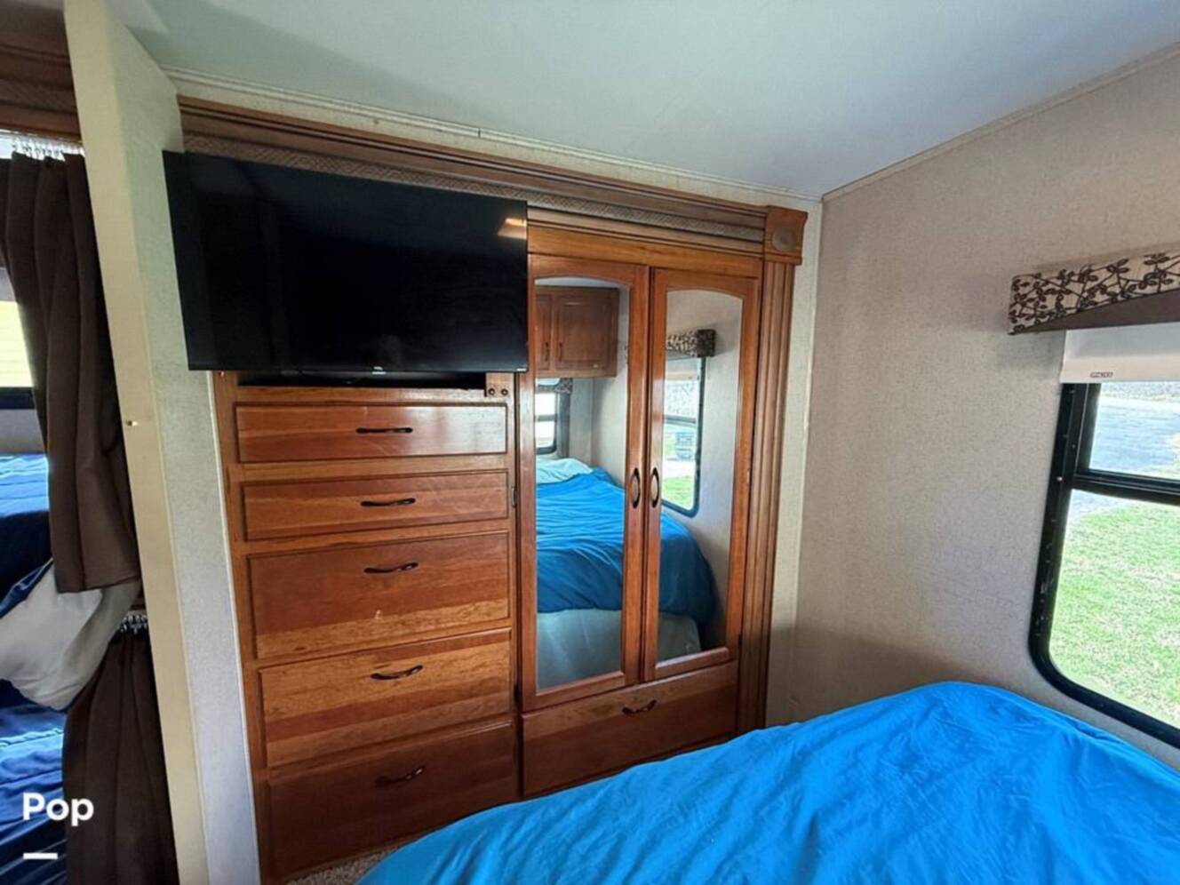 A photo of this 2016 Jayco Redhawk 31XL