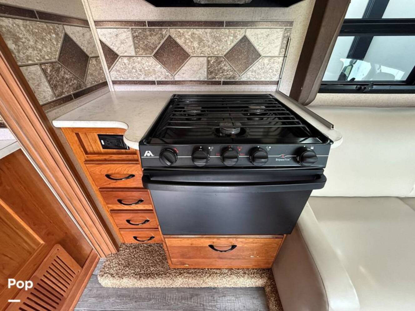 A photo of this 2016 Jayco Redhawk 31XL