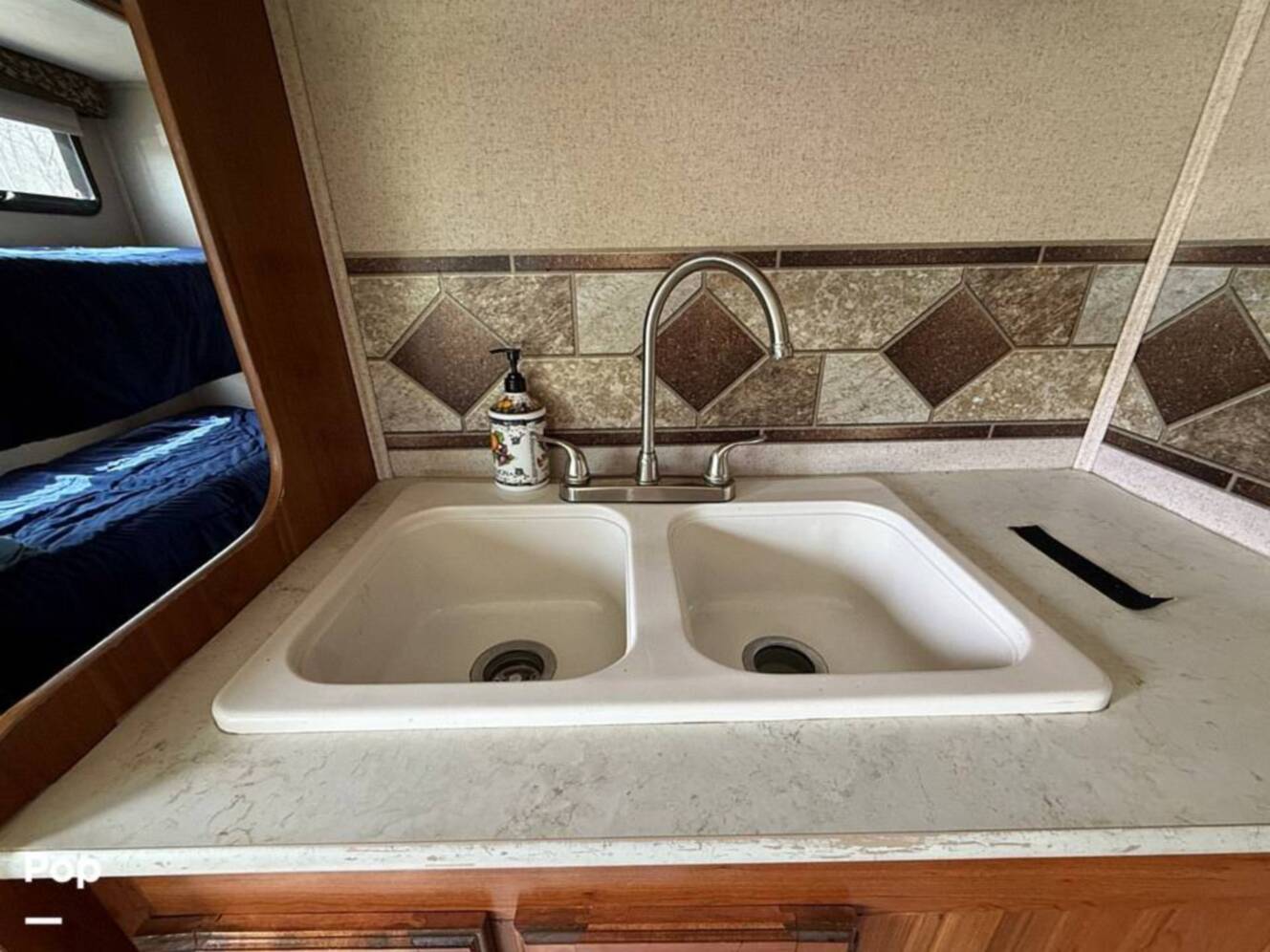 A photo of this 2016 Jayco Redhawk 31XL