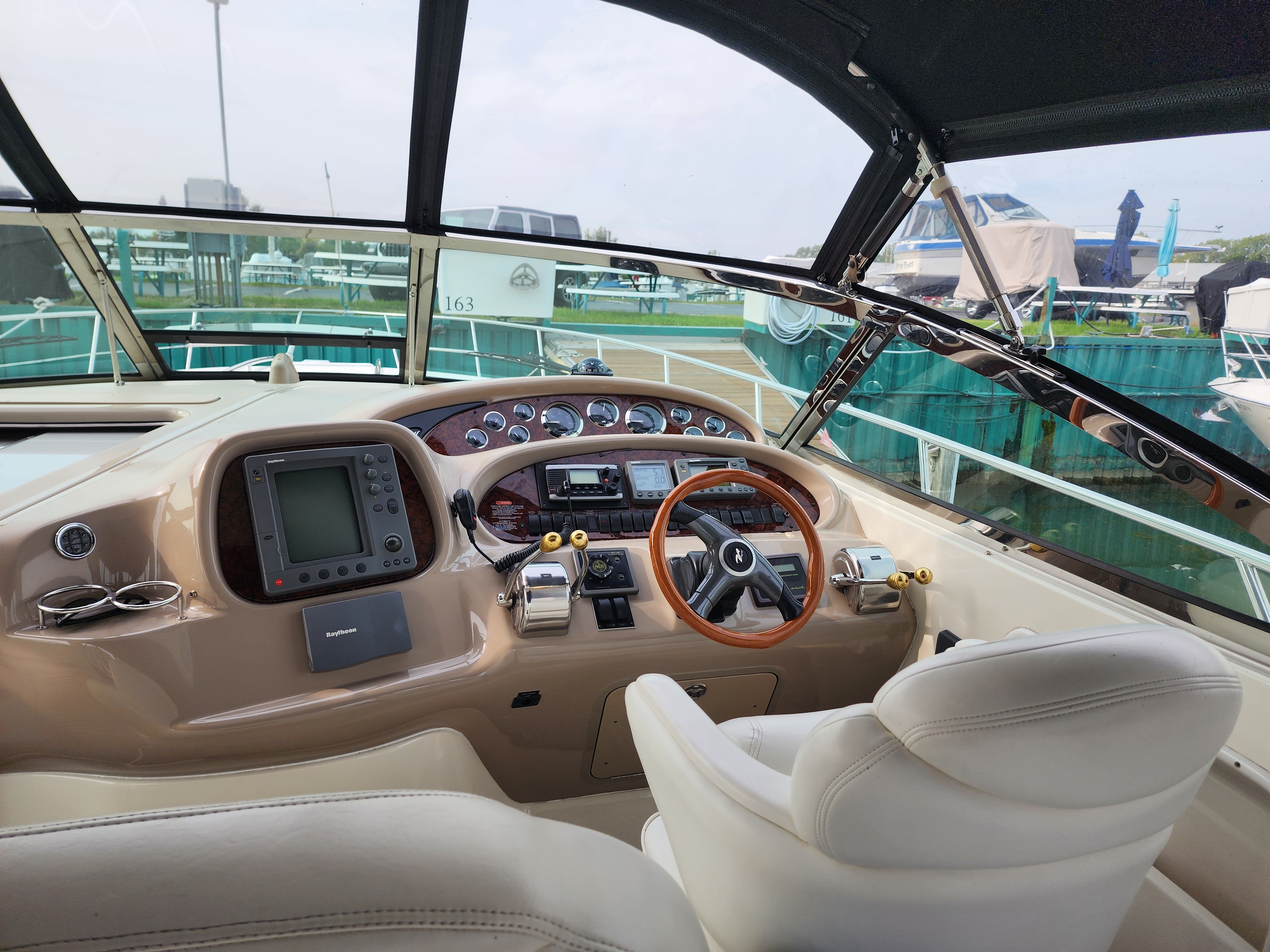 2001 Sea Ray 380 Sundancer Express Cruiser Boat boat