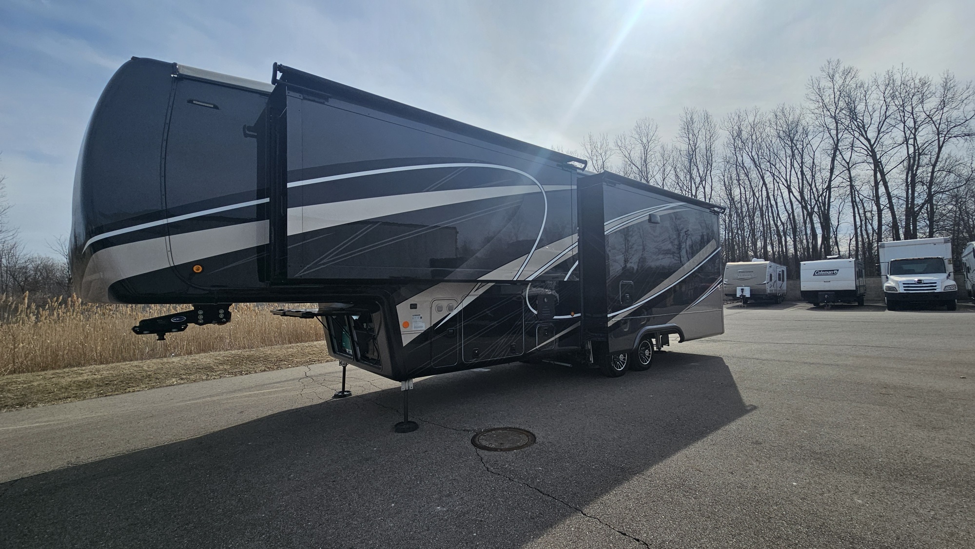 2025 DRV MOBILE SUITES 36RSSB3 in wayne MI