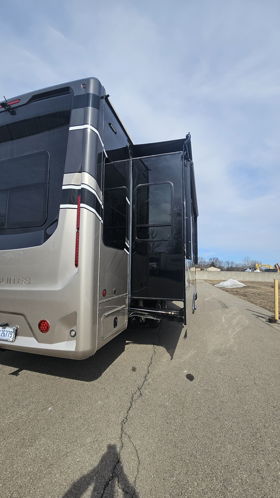 2025 DRV MOBILE SUITES 36RSSB3 in wayne MI