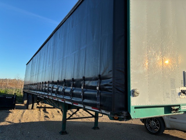 2017 UTILITY Curtain Side in Walls, MS