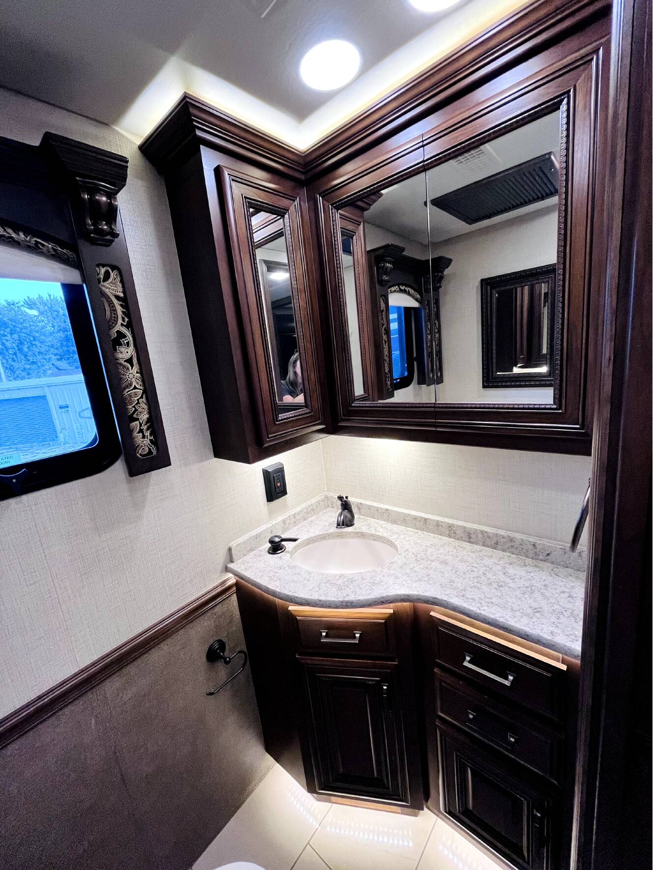 A photo of this 2016 Entegra Coach CORNERSTONE 45B
