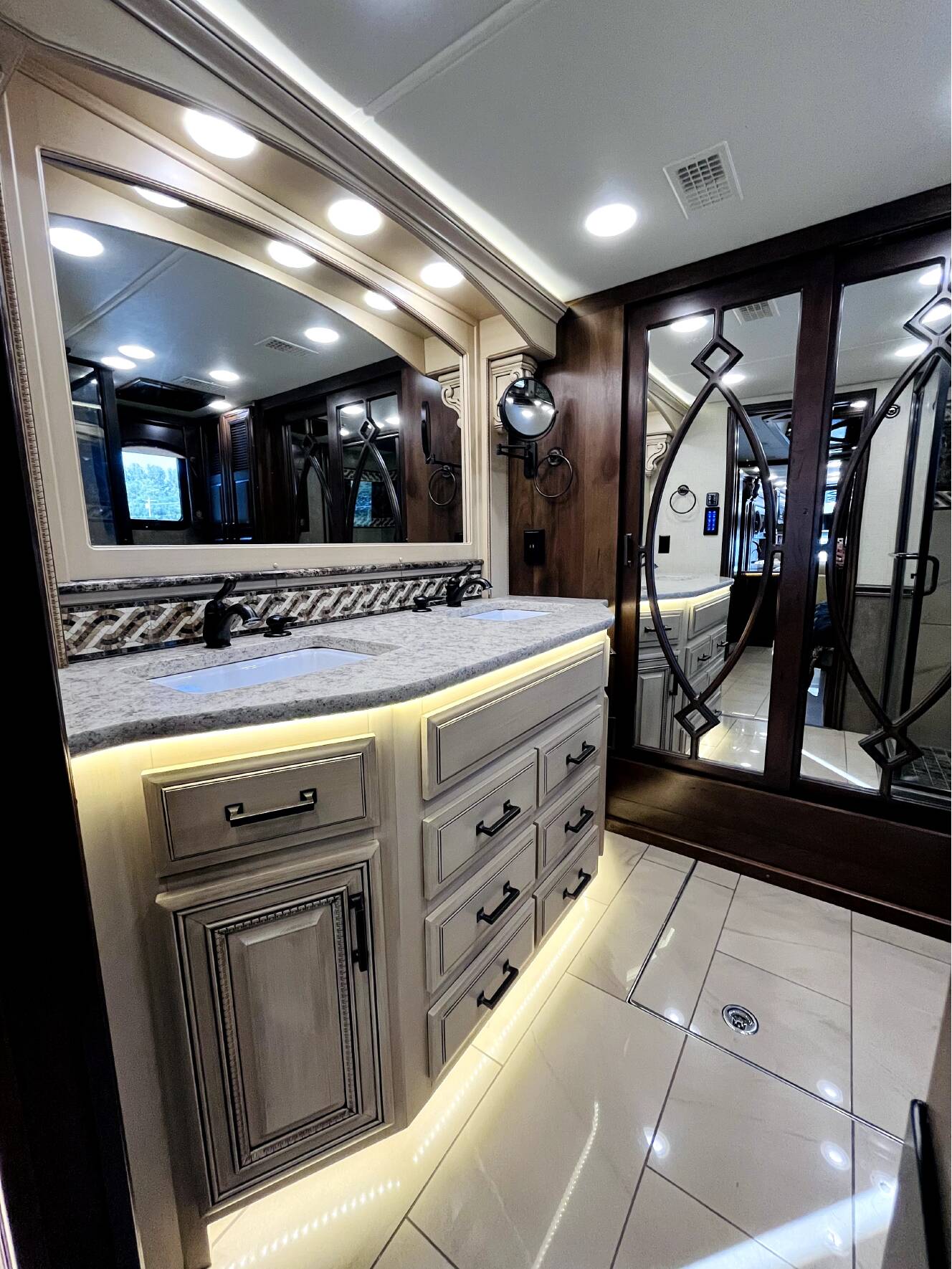 A photo of this 2016 Entegra Coach CORNERSTONE 45B