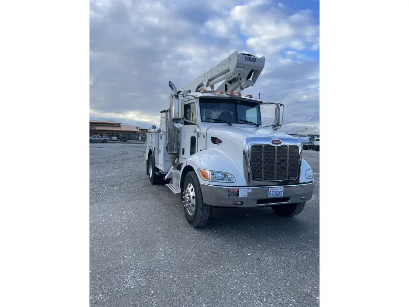 2014 PETERBILT 337