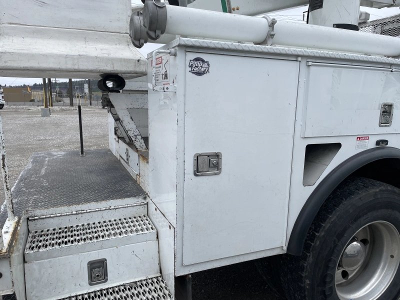 2014 PETERBILT 337