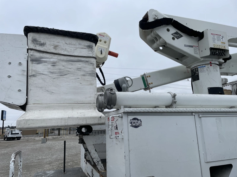 2014 PETERBILT 337