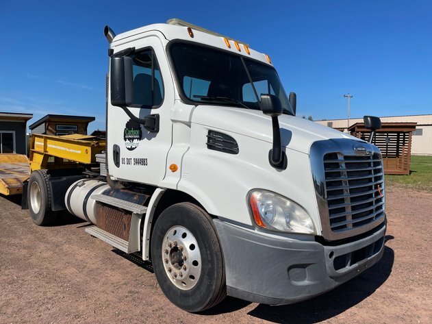 2014 FREIGHTLINER CASCADIA 113 in Ashland, WI