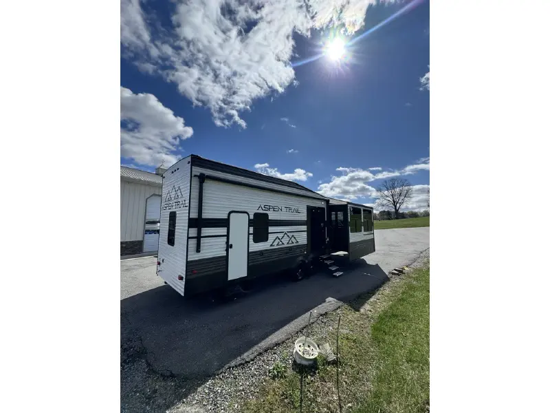2025 DUTCHMEN ASPEN TRAIL 390LOFT