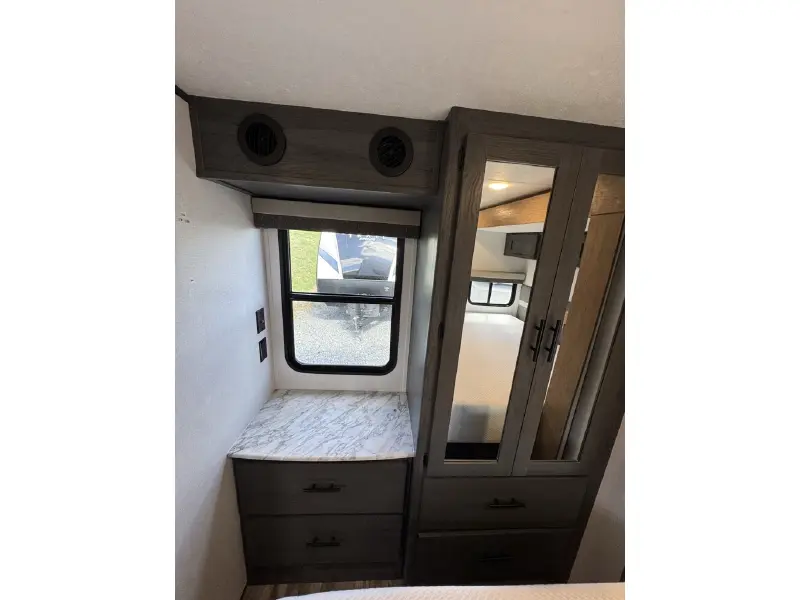 2025 DUTCHMEN ASPEN TRAIL 390LOFT