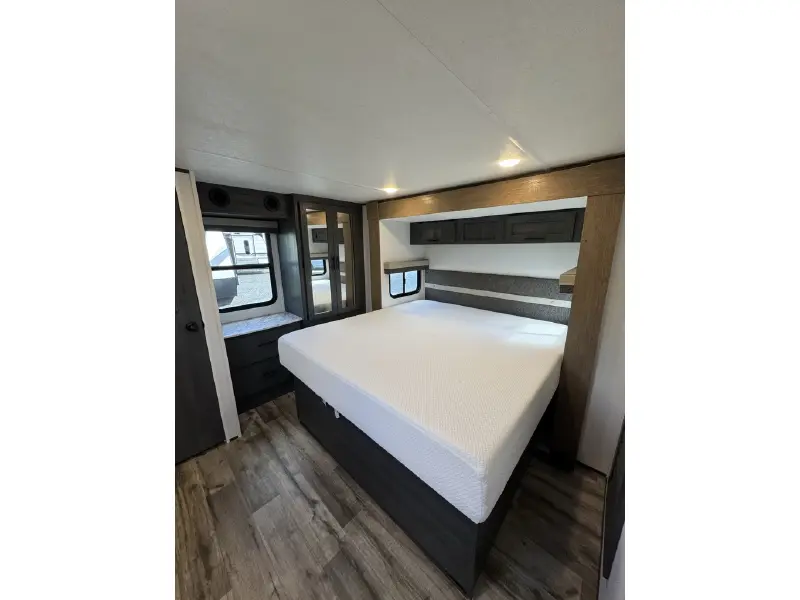 2025 DUTCHMEN ASPEN TRAIL 390LOFT