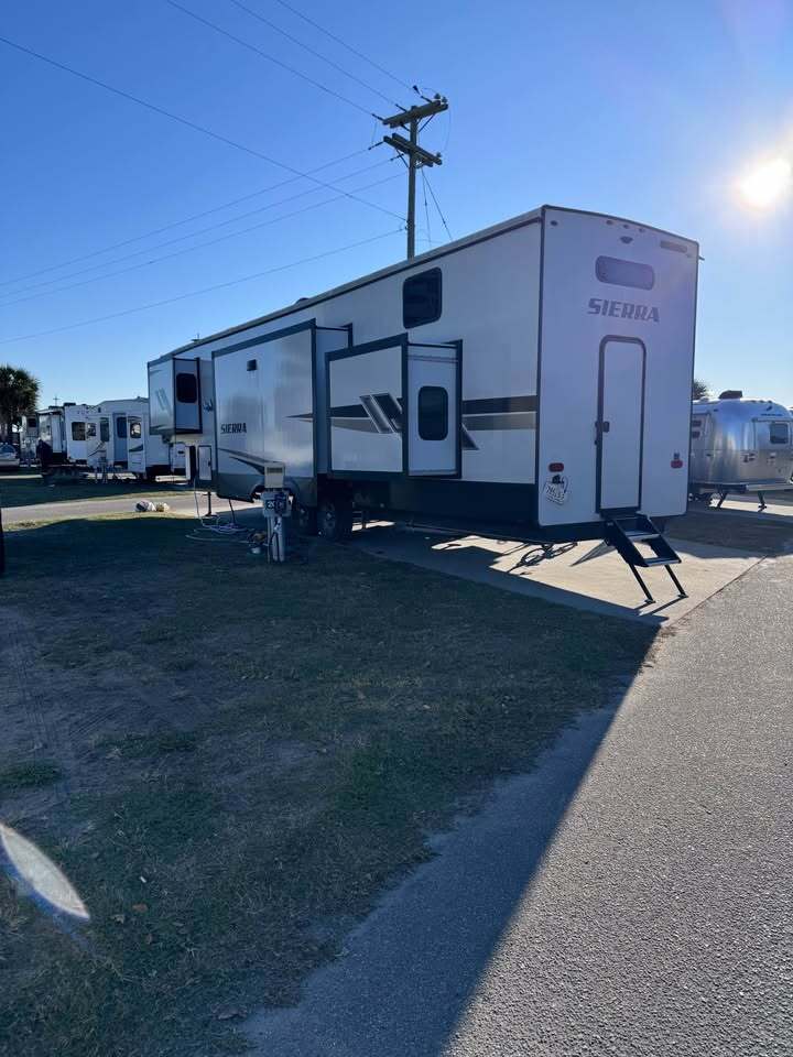 2023 Forest River SIERRA 4002FB RV