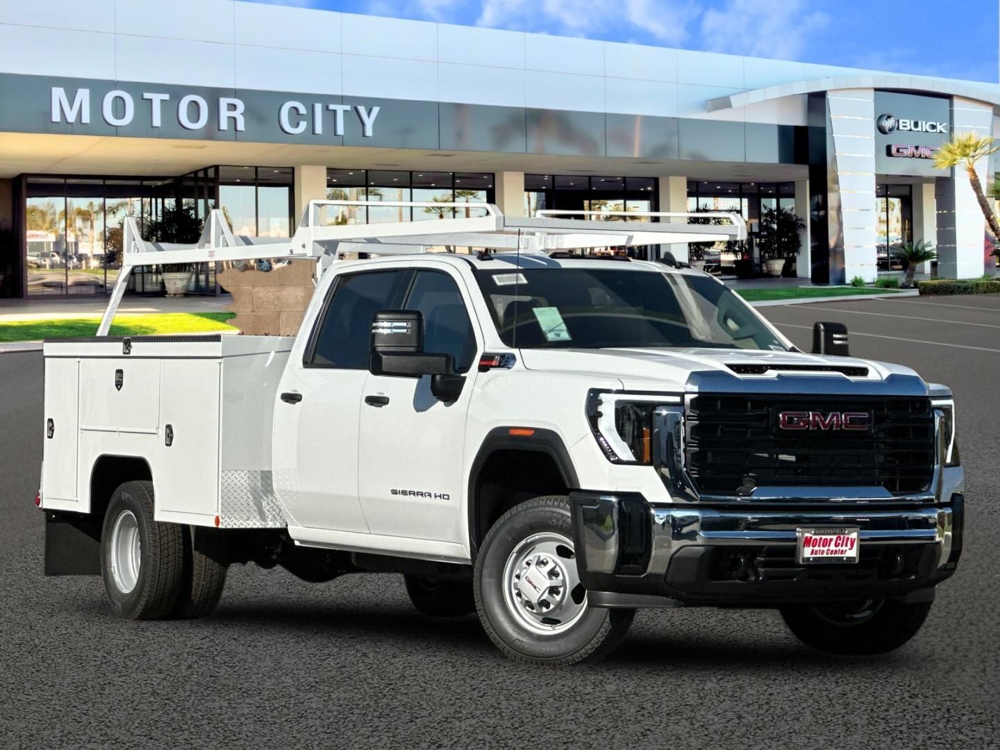 2026 GMC SIERRA in Bakersfield, CA