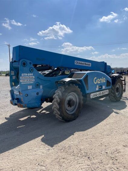 2016 GENIE GTH-844 in Weatherford, TX