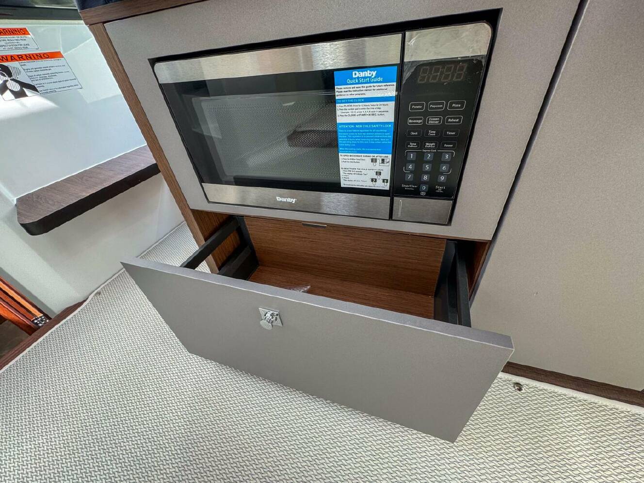 A photo of this 2026 Beneteau Antares 9