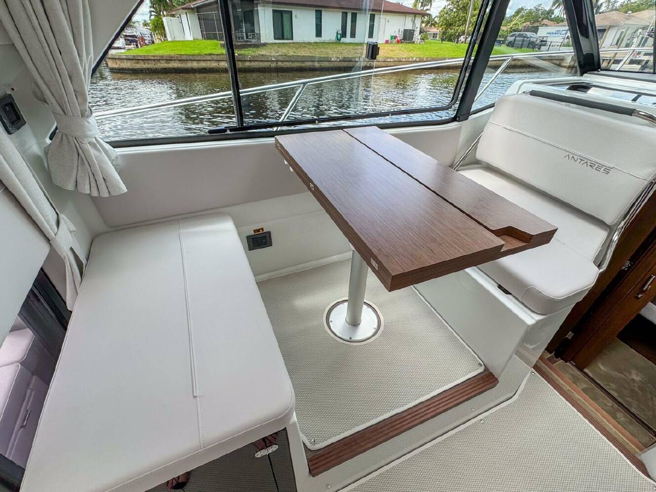 A photo of this 2026 Beneteau Antares 9