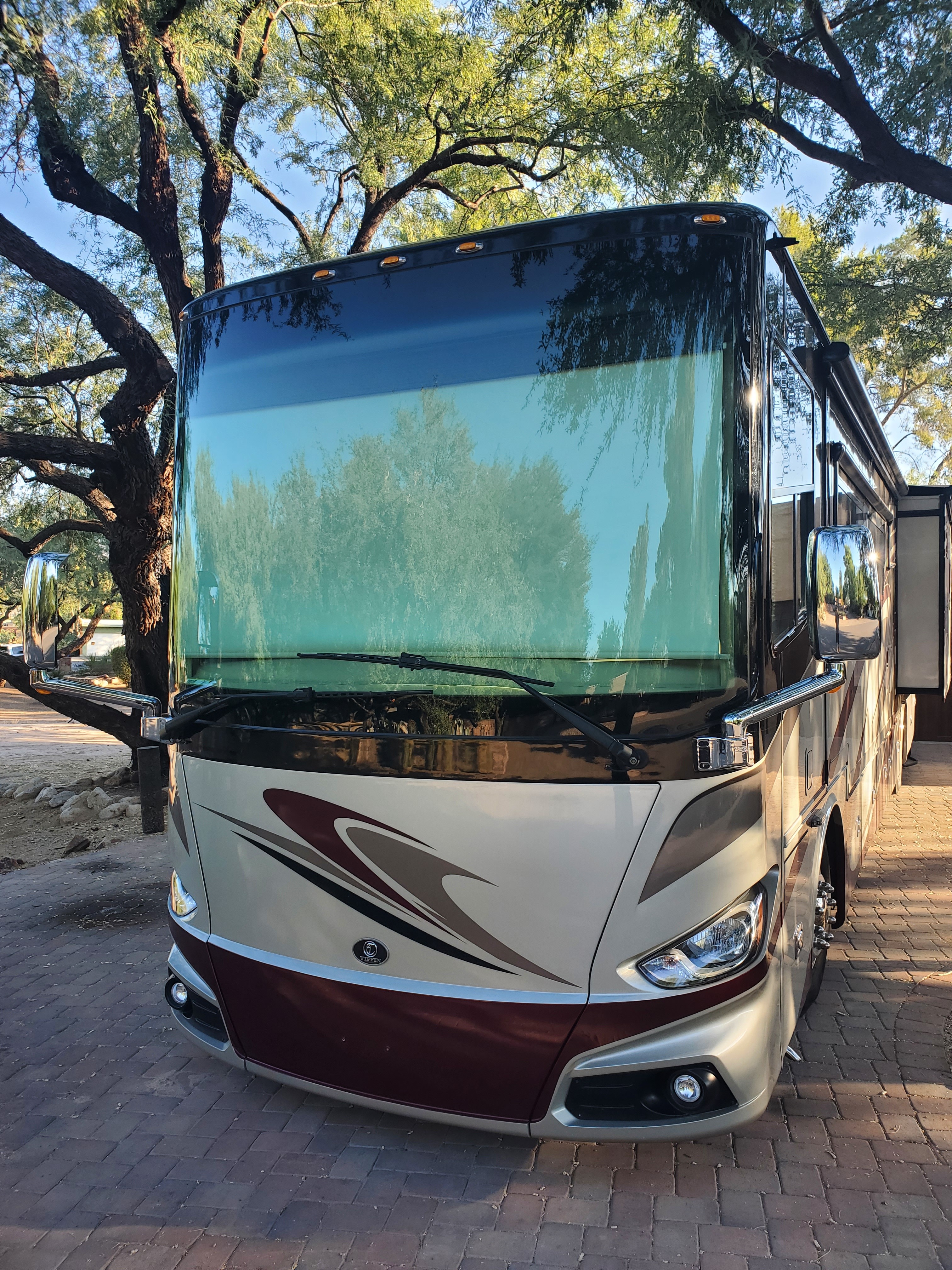 2018 Tiffin Motorhomes PHAETON 40 QKH RV